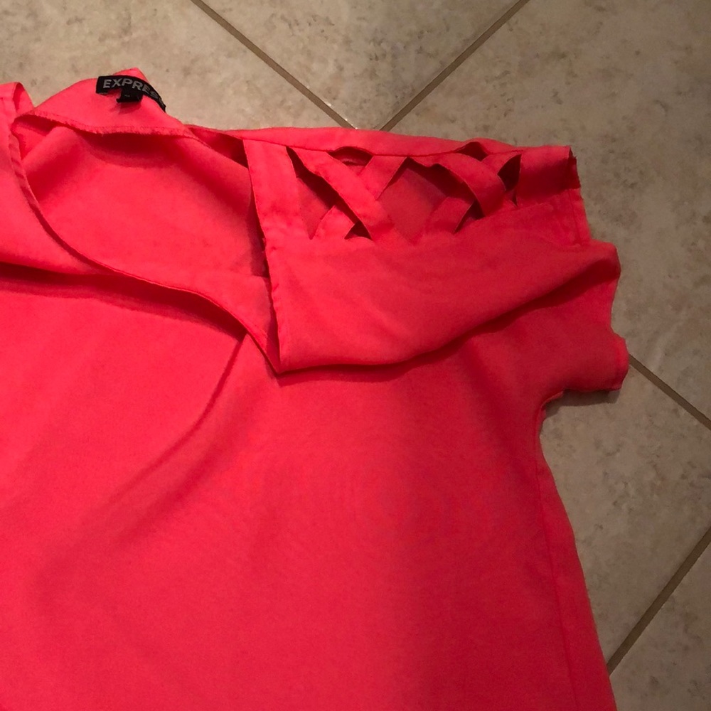 Express Top - Picture 3 of 4